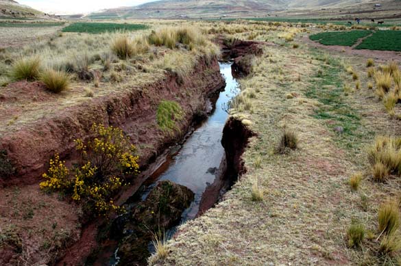 Existing drain in the Pampa de Maazo.