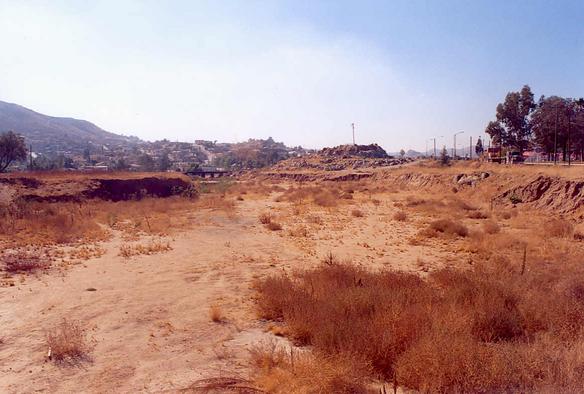 View of Tecate Creek in the El Descanso area (2003). 