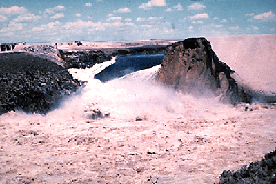 El fallo de la presa de Teton, Idaho, el 05 de Junio 1976