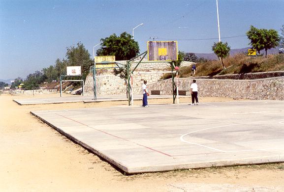 Detail of the basketball courts on the left bank of the Rio Atoyac.