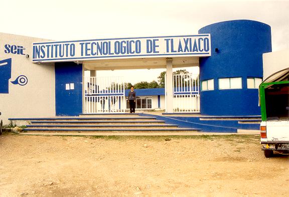Puerta de entrada al Instituto Tecnolgico de Tlaxiaco