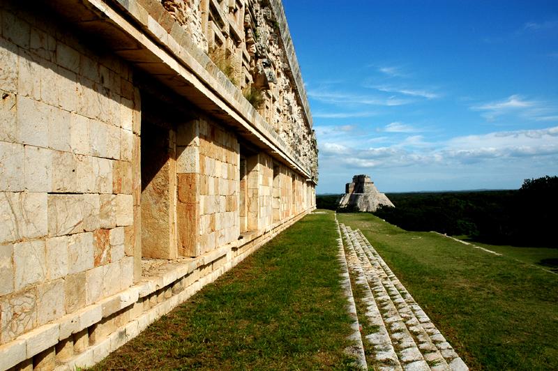 View of the pyramid of Uxmal, Mexico (2006). 